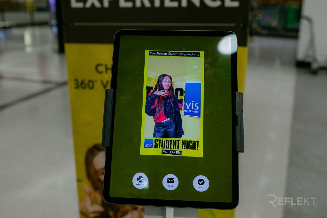 Tablet showing a branded 360 video preview with share buttons